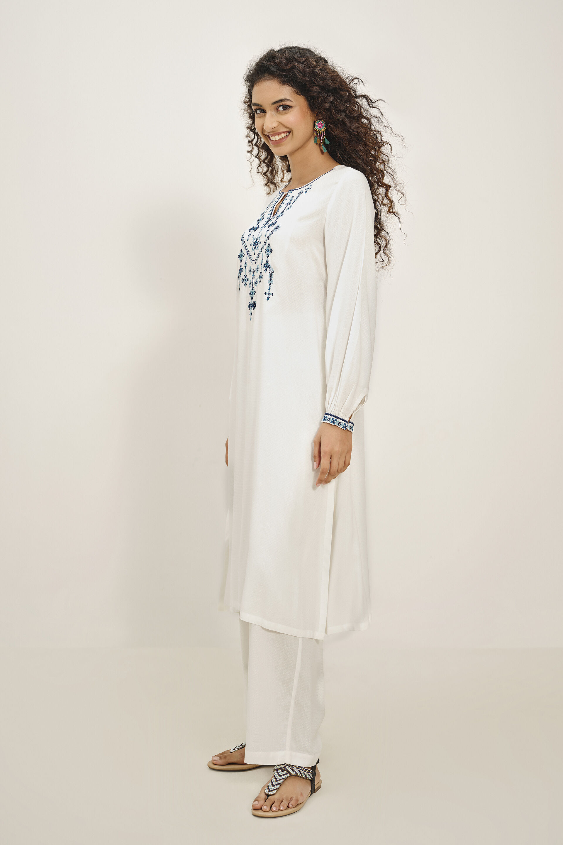 Nyaasa Embroidered White Kurta, White, image 4